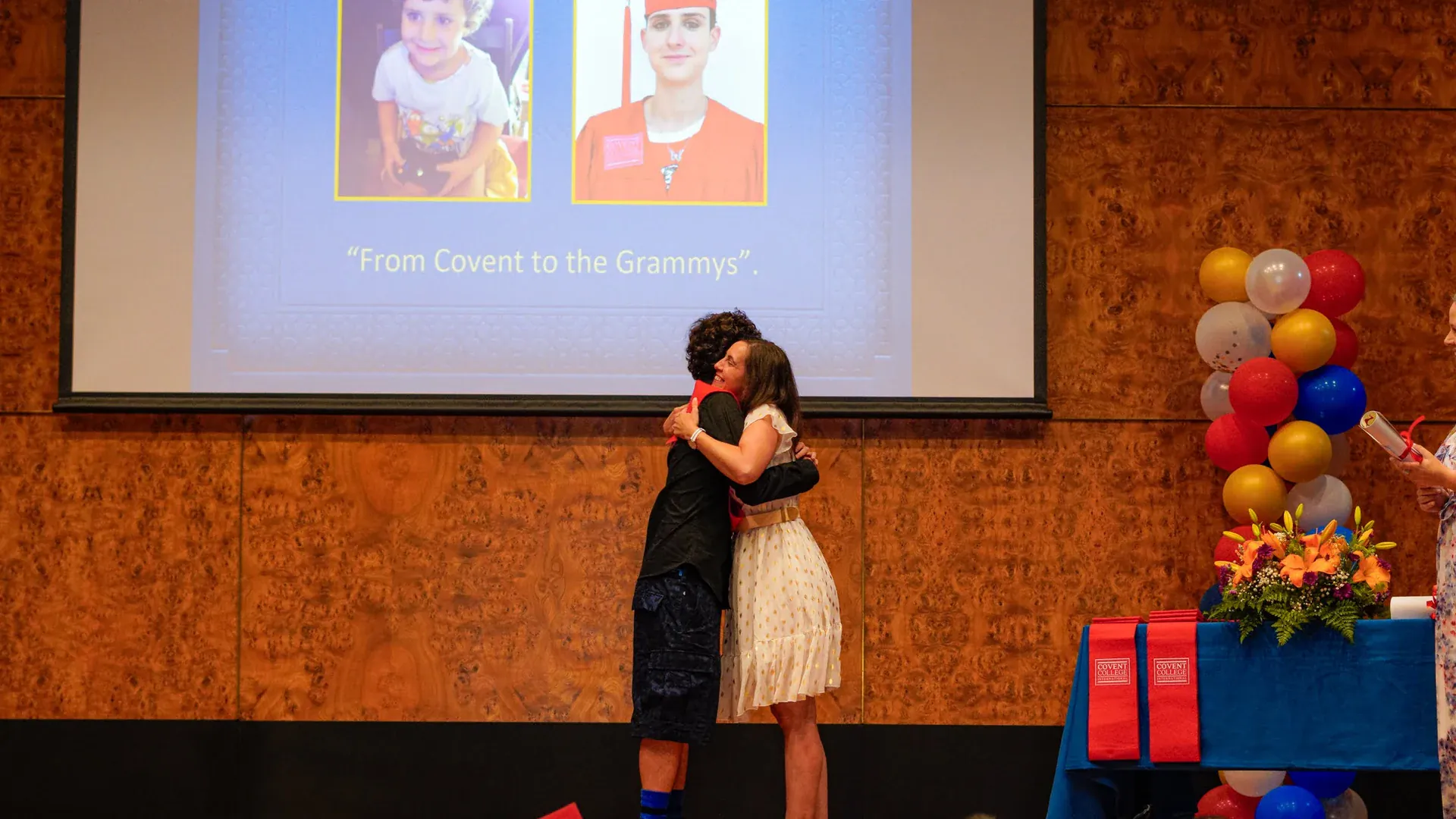 Acto de graduación de estudiantes de Covent College